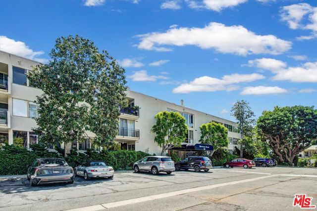 289 S Barrington Avenue A102, Los Angeles, CA 90049