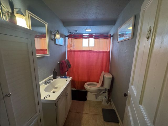 606 E 17th Ave, Munhall, PA 15120