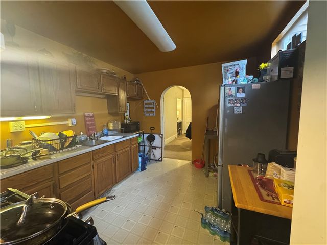 606 E 17th Ave, Munhall, PA 15120