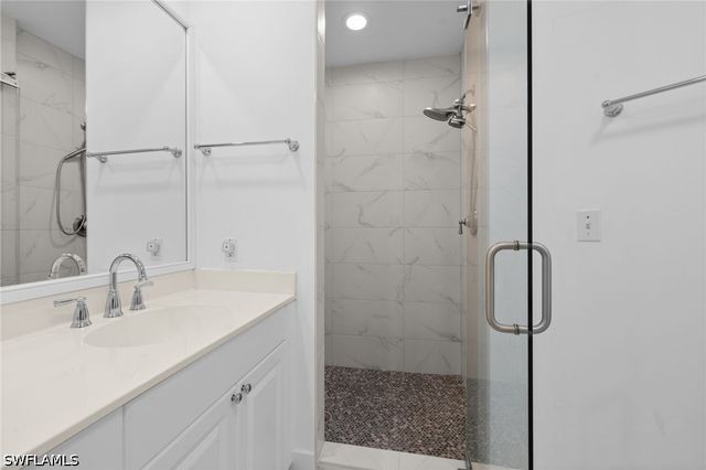 400 Flagship DR 1104, Naples, FL 34108