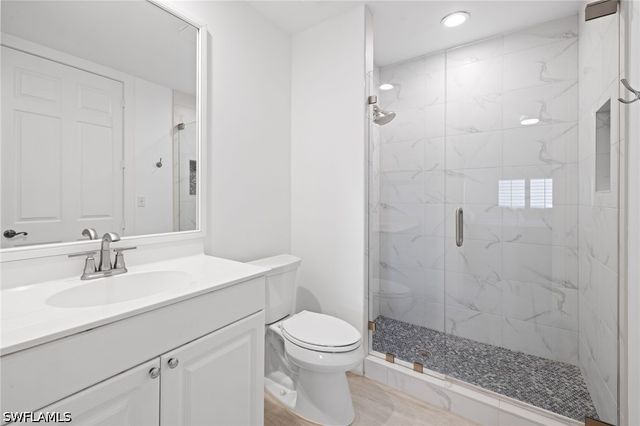 400 Flagship DR 1104, Naples, FL 34108