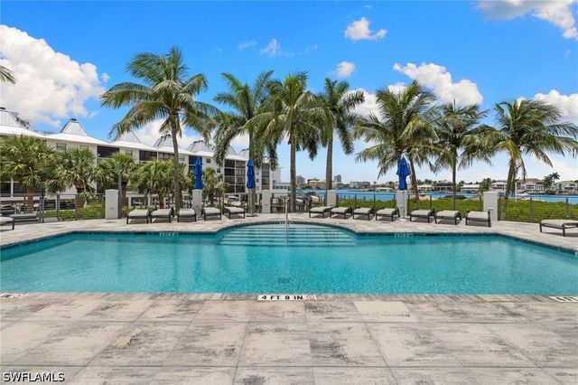 400 Flagship DR 1104, Naples, FL 34108