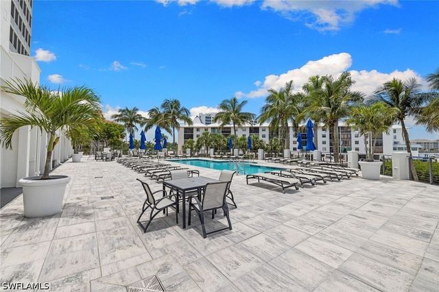 400 Flagship DR 1104, Naples, FL 34108