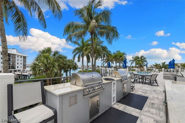 400 Flagship DR 1104, Naples, FL 34108