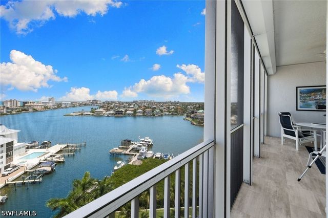 400 Flagship DR 1104, Naples, FL 34108