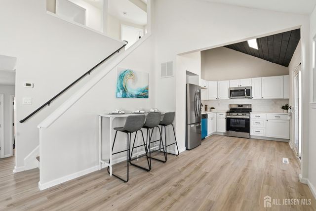 11 Lincroft Avenue, Old Bridge, NJ 08857