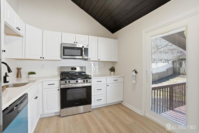 11 Lincroft Avenue, Old Bridge, NJ 08857