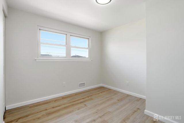 11 Lincroft Avenue, Old Bridge, NJ 08857