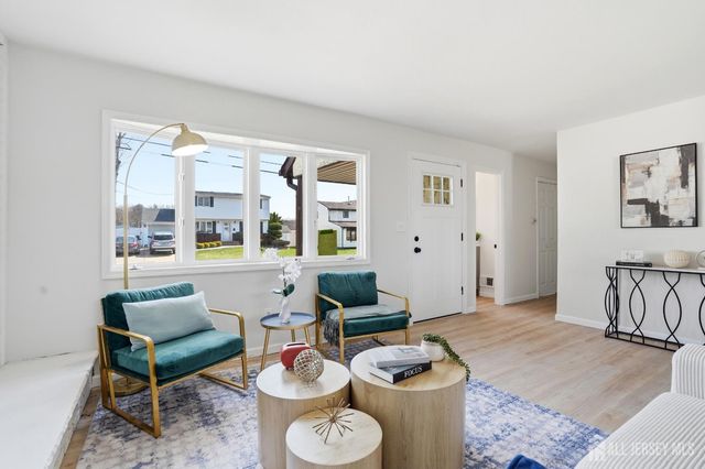 11 Lincroft Avenue, Old Bridge, NJ 08857