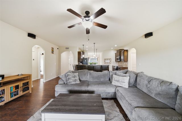13319 S 21st Place, Bixby, OK 74008