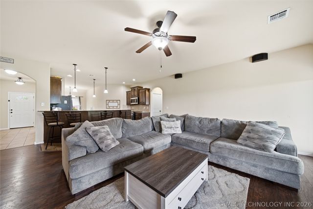 13319 S 21st Place, Bixby, OK 74008