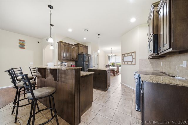 13319 S 21st Place, Bixby, OK 74008