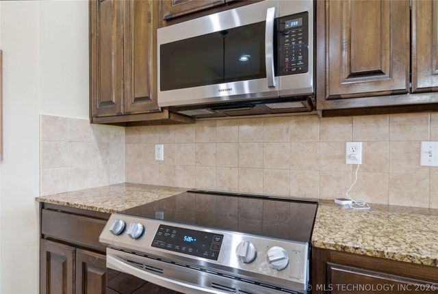 13319 S 21st Place, Bixby, OK 74008