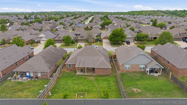 13319 S 21st Place, Bixby, OK 74008