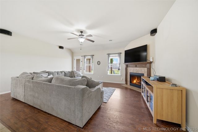 13319 S 21st Place, Bixby, OK 74008