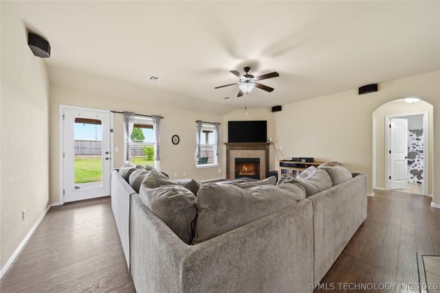13319 S 21st Place, Bixby, OK 74008