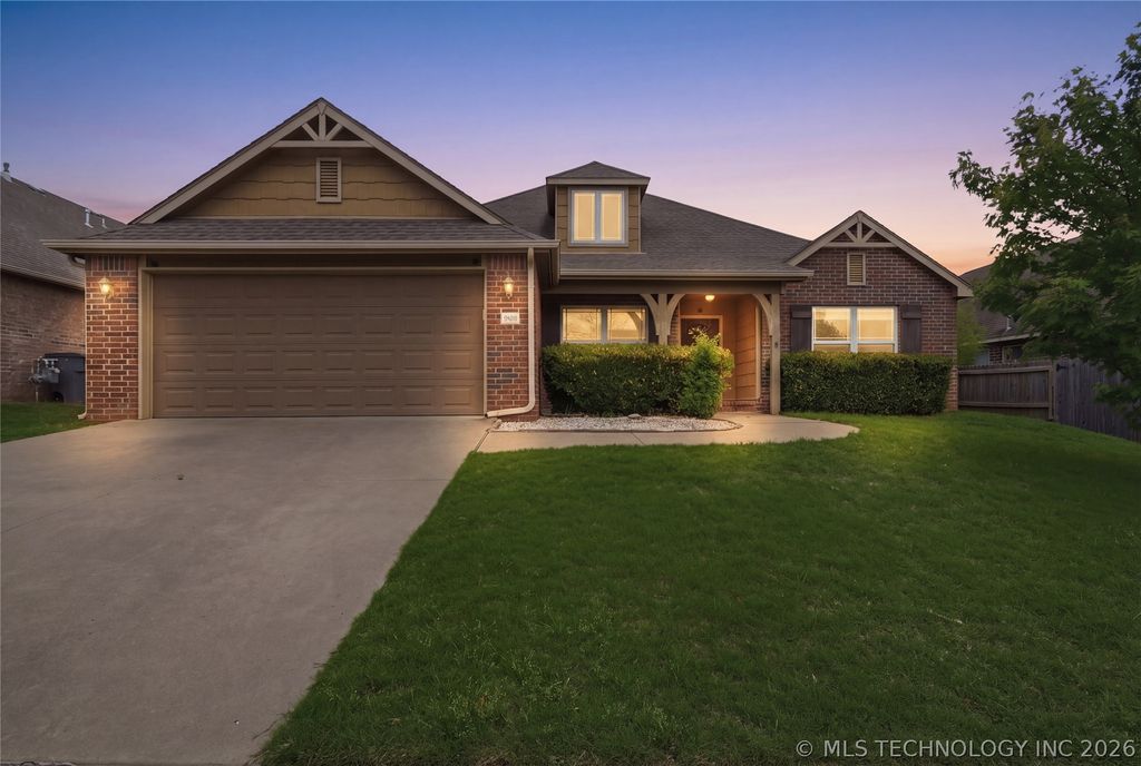 13319 S 21st Place, Bixby, OK 74008