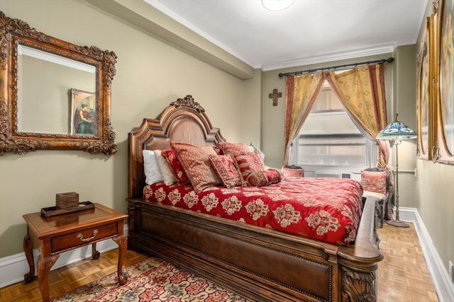 21 Beacon St 3H, Boston, MA 02108