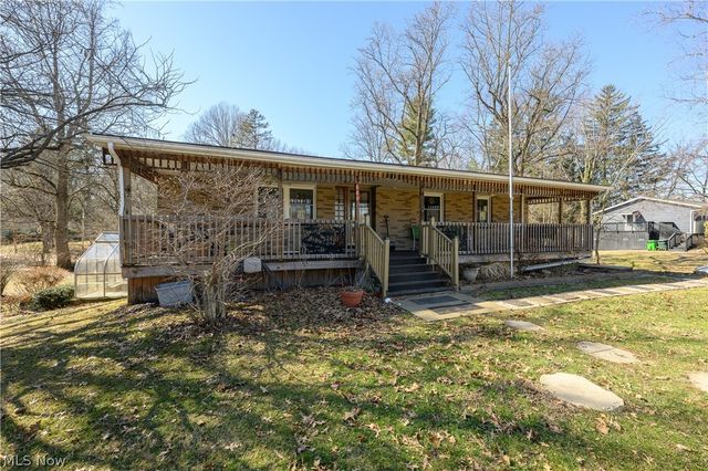 680 E State Street, Barberton, OH 44203