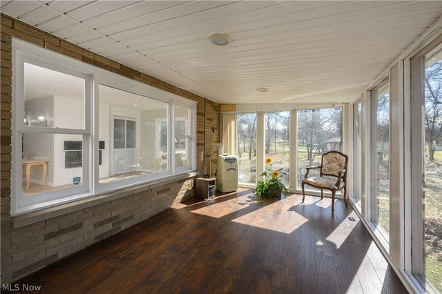 680 E State Street, Barberton, OH 44203