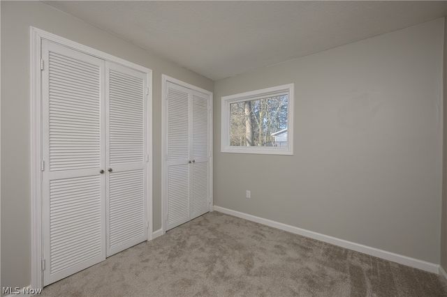 680 E State Street, Barberton, OH 44203