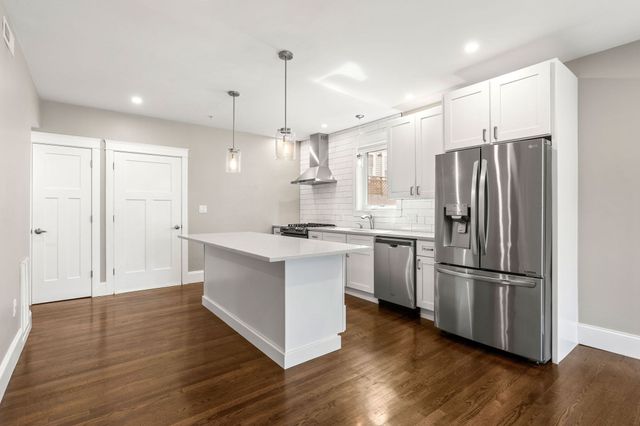 251 Rantoul St 1, Beverly, MA 01915