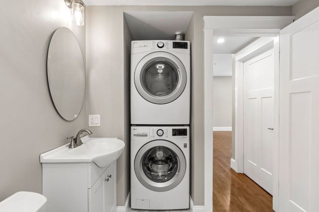 251 Rantoul St 1, Beverly, MA 01915