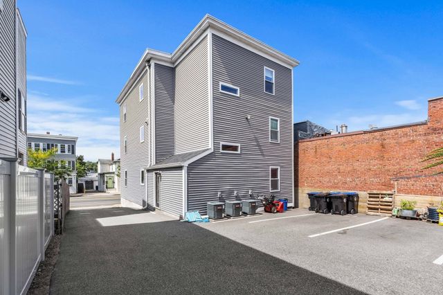 251 Rantoul St 1, Beverly, MA 01915