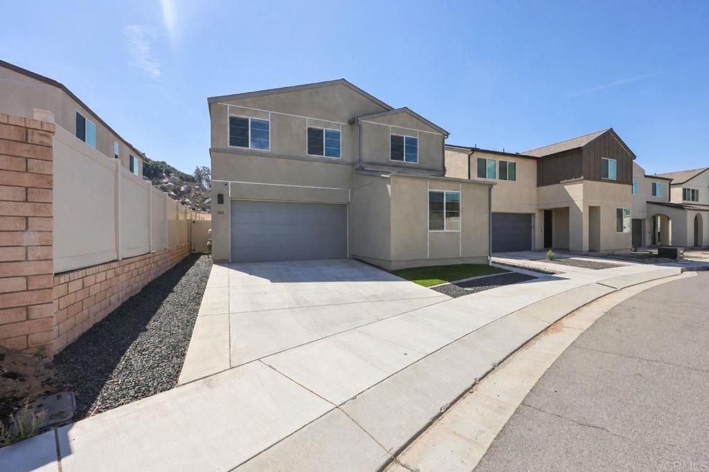 253 Paddock Lane, Fallbrook, CA 92028 — exterior