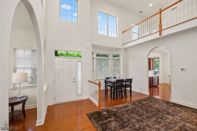 21 Sylvia St, Lopatcong Twp., NJ 08865
