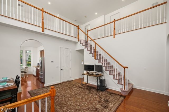 21 Sylvia St, Lopatcong Twp., NJ 08865
