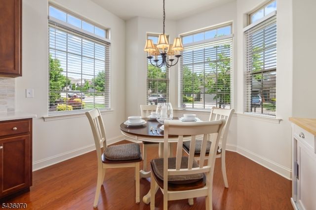 21 Sylvia St, Lopatcong Twp., NJ 08865