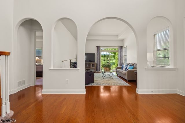 21 Sylvia St, Lopatcong Twp., NJ 08865