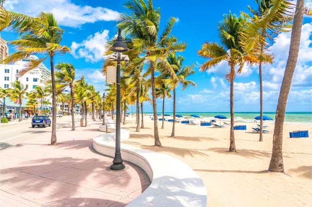 222 SE 16TH Avenue, Fort Lauderdale, FL 33301