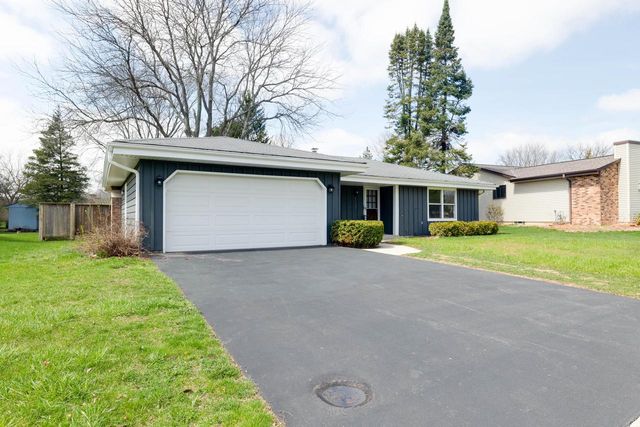 1105 Rainbow COURT, Mukwonago, WI 53149