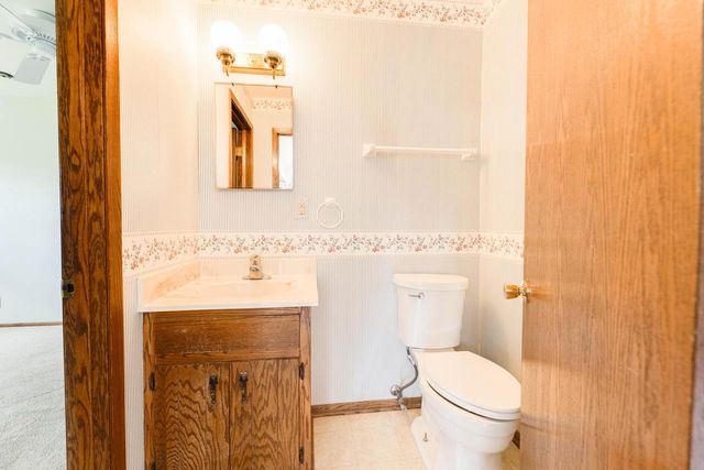 1105 Rainbow COURT, Mukwonago, WI 53149