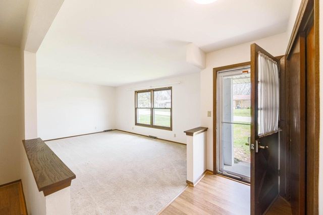 1105 Rainbow COURT, Mukwonago, WI 53149