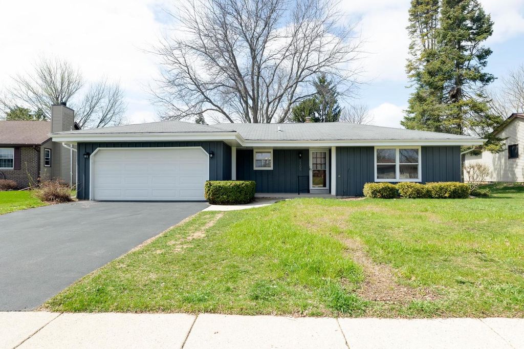 1105 Rainbow COURT, Mukwonago, WI 53149