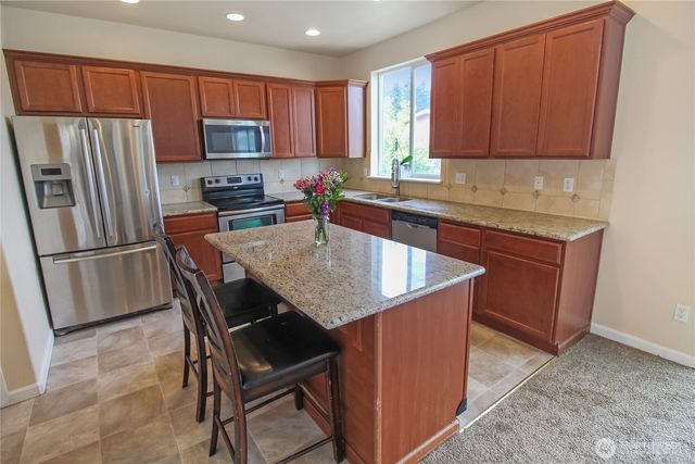 9815 198th Street E, Graham, WA 98338