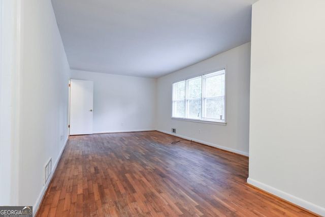 105 E Whitehead Terrace, Athens, GA 30606