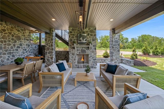 1002 Sonoma Drive, Marshall, PA 15005