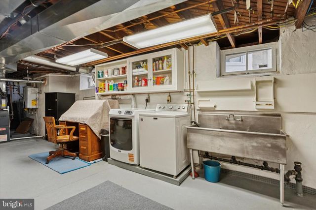 1314 WOODLAWN AVE, Wilmington, DE 19806