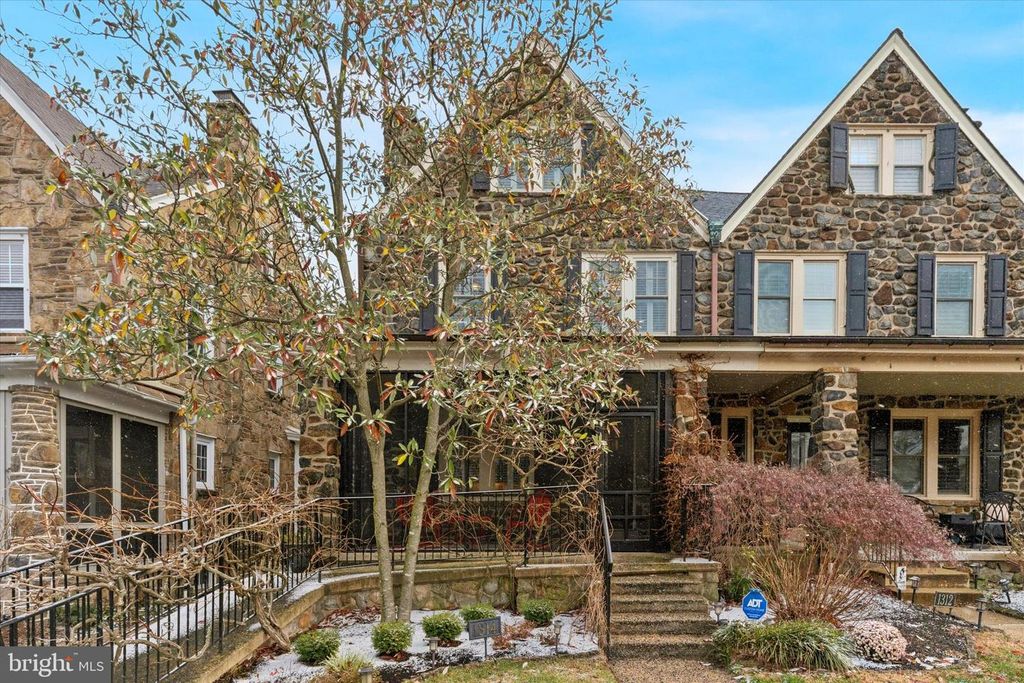 1314 WOODLAWN AVE, Wilmington, DE 19806