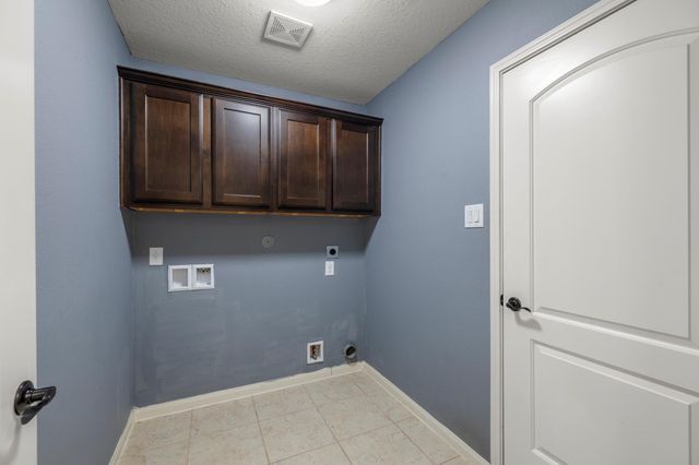 967 Gowan Drive, Conroe, TX 77301