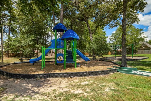 967 Gowan Drive, Conroe, TX 77301