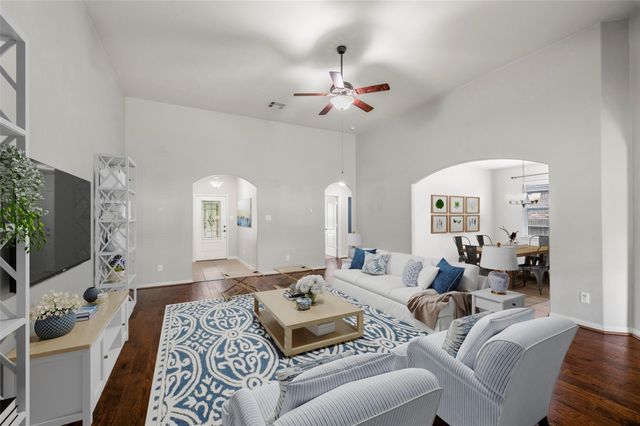 967 Gowan Drive, Conroe, TX 77301