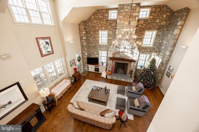 2230 CREEK RD, Glenmoore, PA 19343