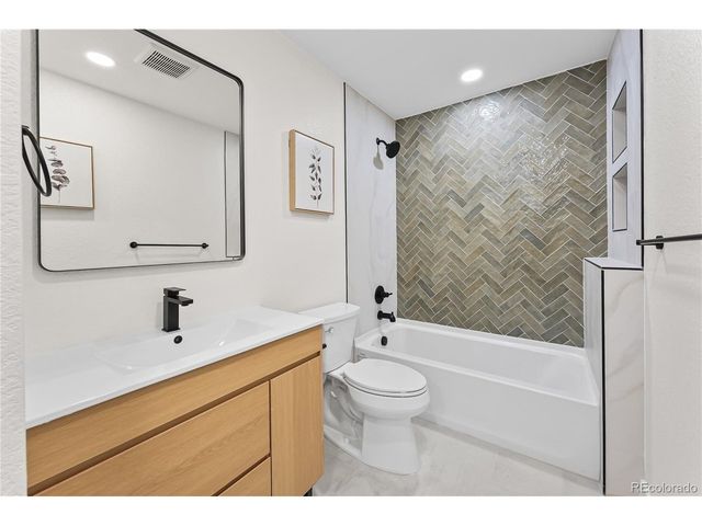 1143 Purdue Dr, Longmont, CO 80503