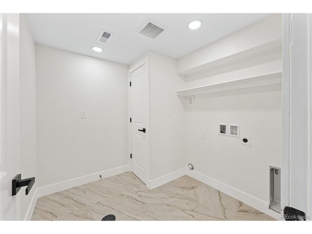 1143 Purdue Dr, Longmont, CO 80503