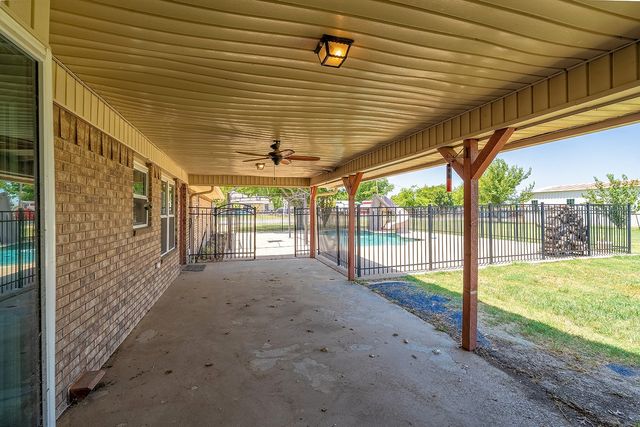 3472 N Masch Branch Road, Denton, TX 76207